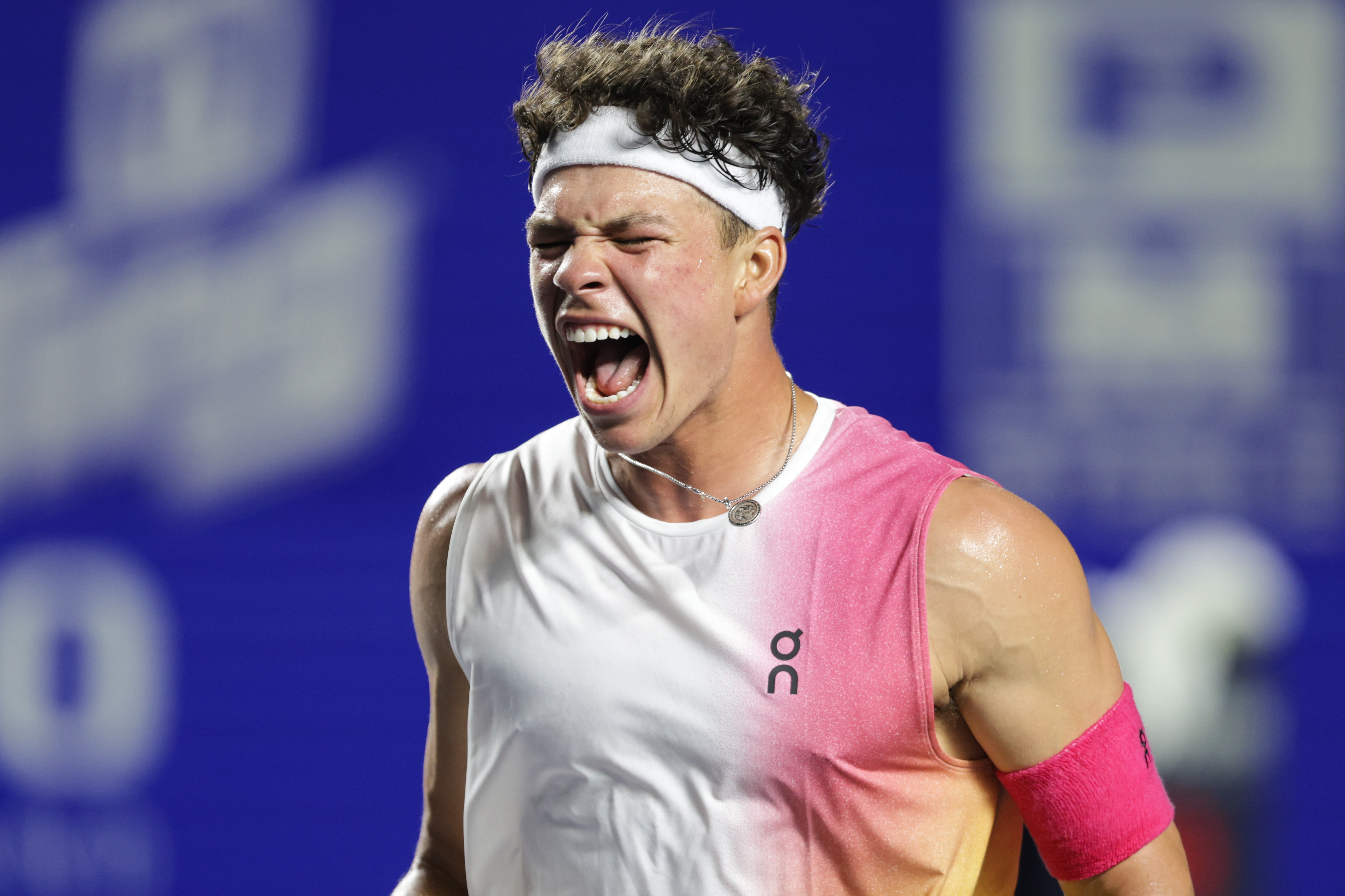 米乐m6体育官网-墨西哥选手出色发挥收获金牌