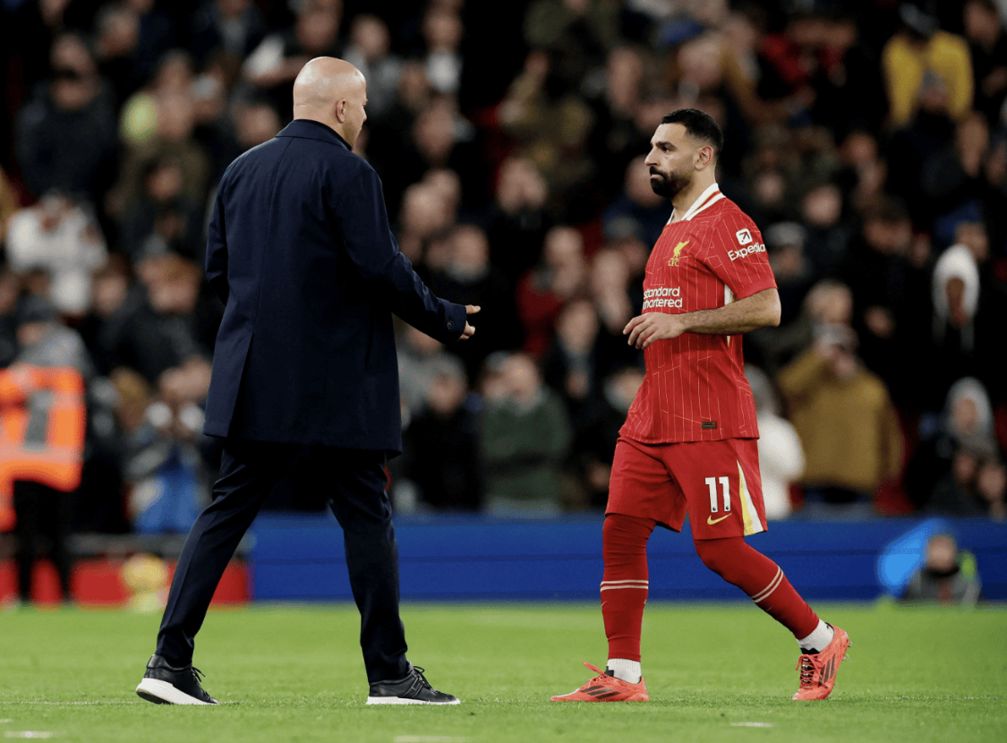 米乐m6官网-利物浦客场失利，争冠曙光微弱