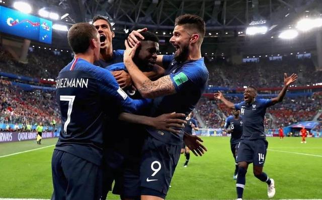 米乐体育m6官网下载-世界旗帜飘扬赛，法国队战胜克罗地亚队夺冠