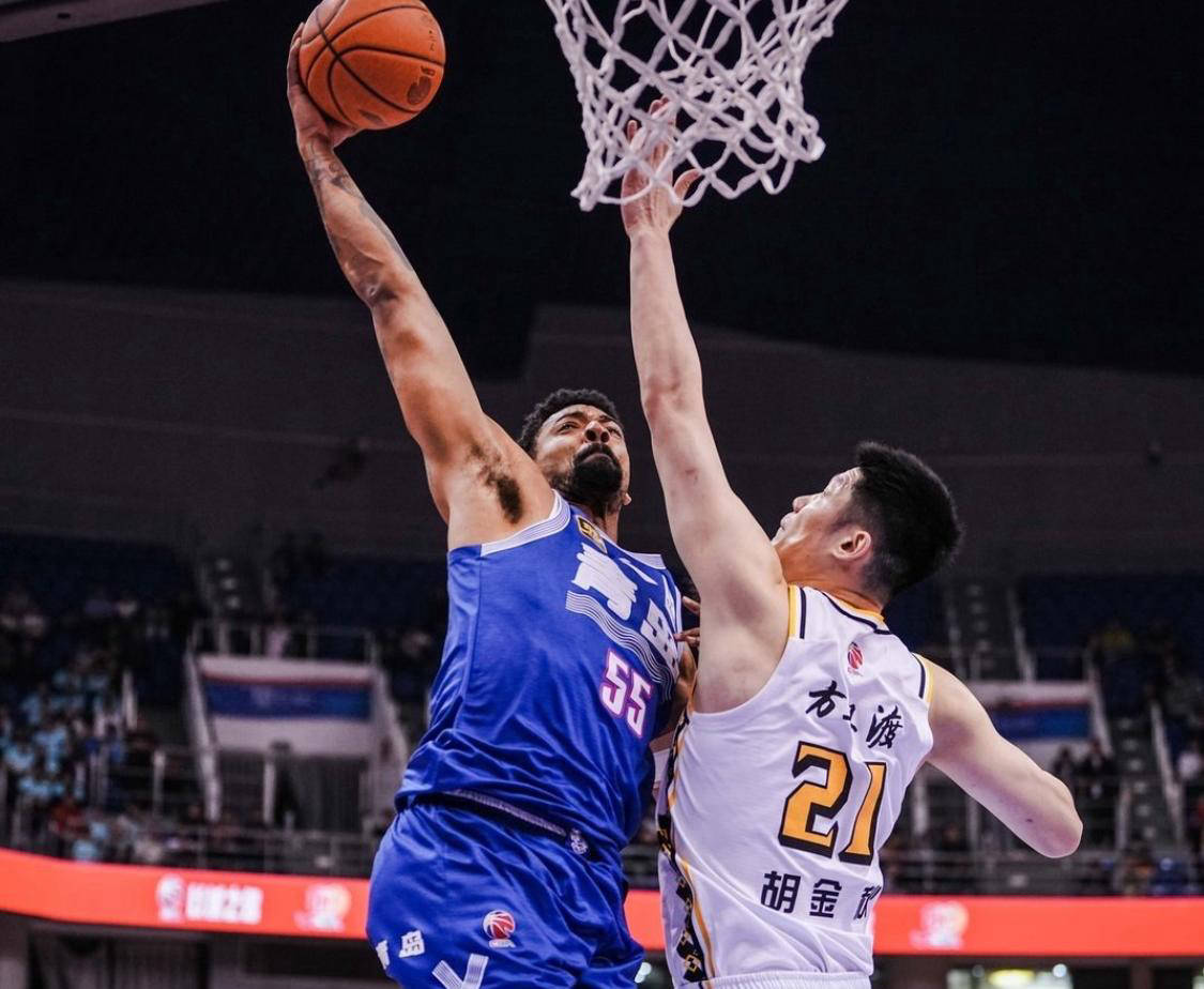 米乐官网登录-包含欧预赛比赛剧情反转，球队绝地反击的词条